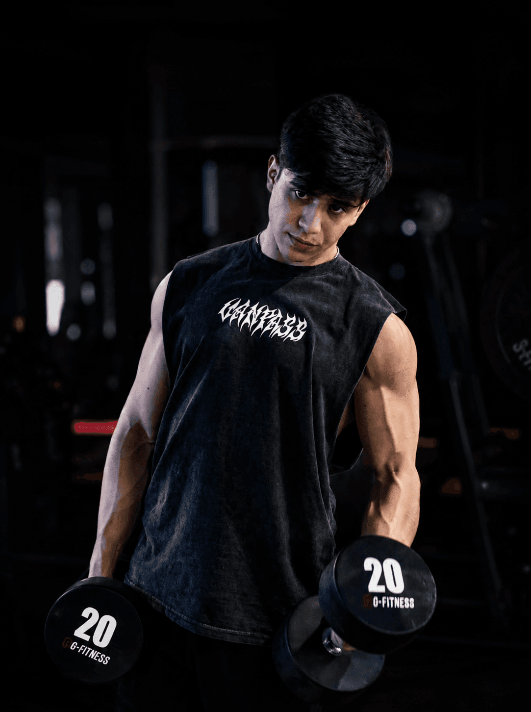 Detalle de entrenamiento con mancuerna